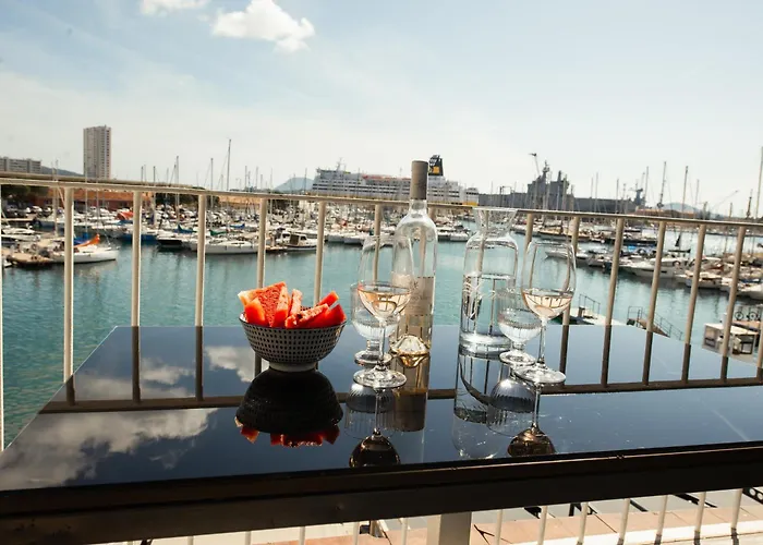 Marinca Du Port De Toulon