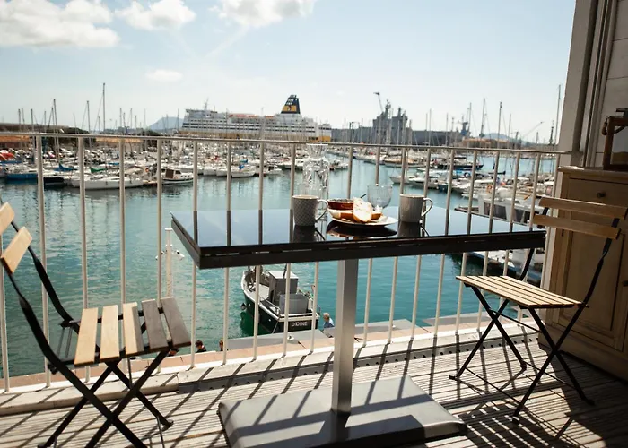 Marinca Du Port De Toulon